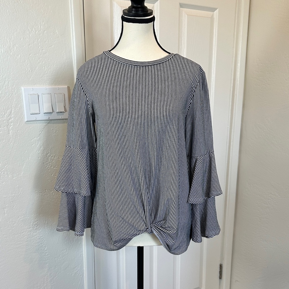 BOLD elements Black and White Striped Blouse